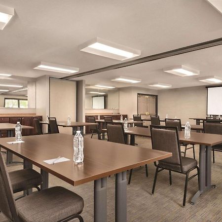Country Inn & Suites By Radisson, Pella, Ia Ngoại thất bức ảnh